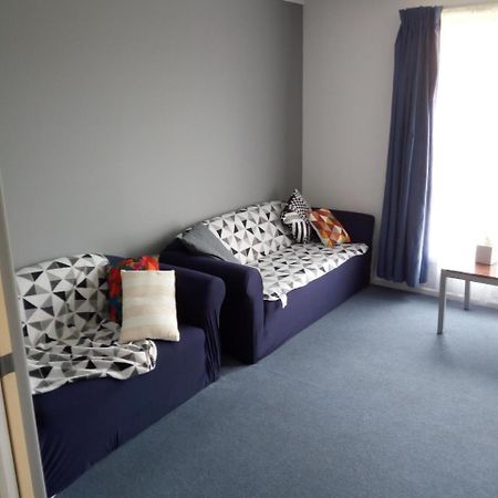 All Inn Strahan Holiday Units מראה חיצוני תמונה